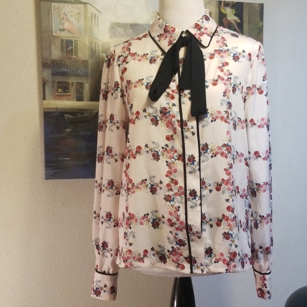 Beautiful Endless Rose Floral Print Blouse